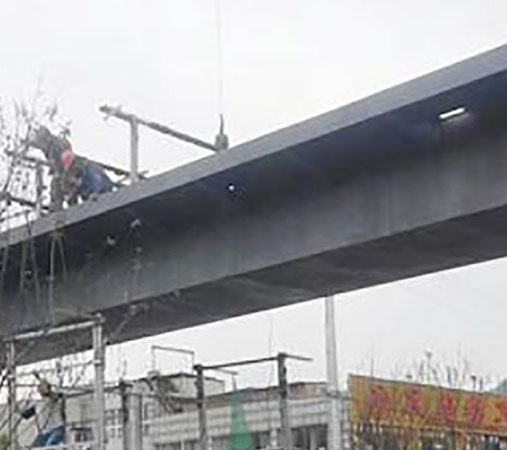 鋼結(jié)構(gòu)人行天橋